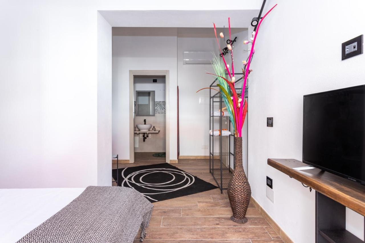 Living G Room Cagliari Luaran gambar