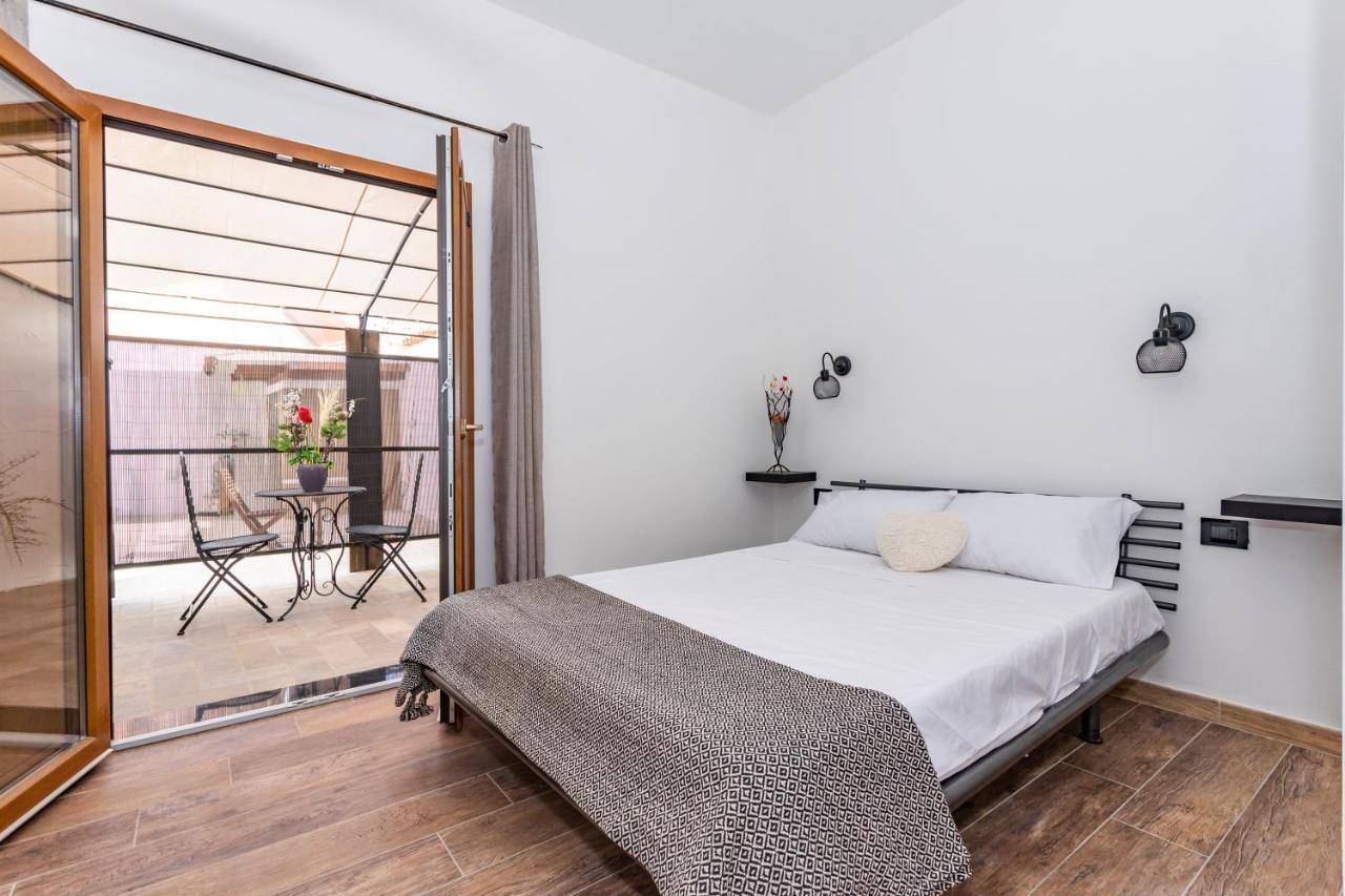 Living G Room Cagliari Luaran gambar